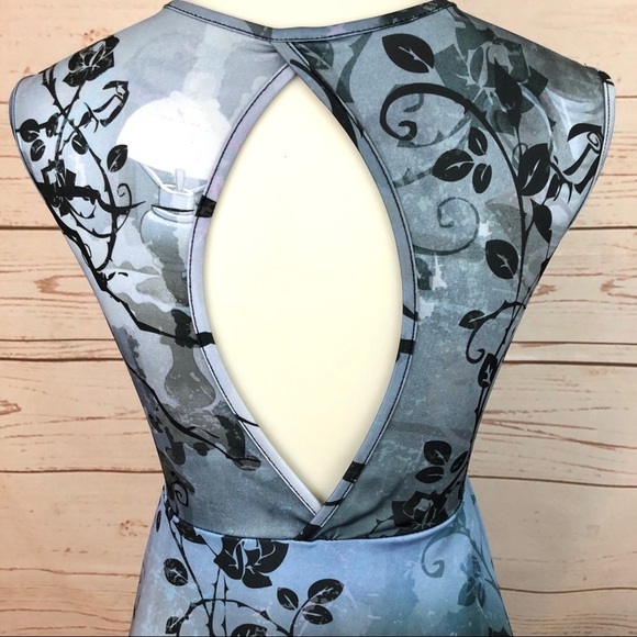 Disney Alice in Wonderland Open Back Flare Dress - Picture 8 of 10